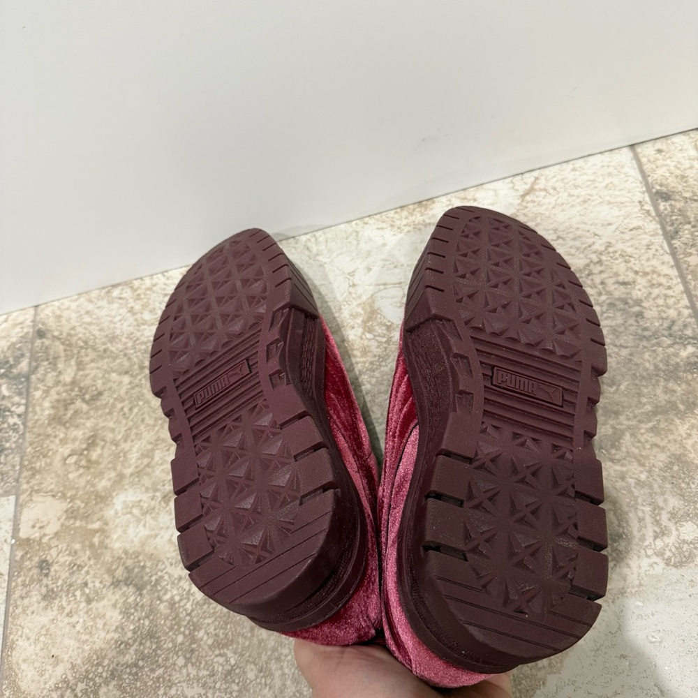 PUMA Burgundy Velvet Sneakers - Picture 5 of 6
